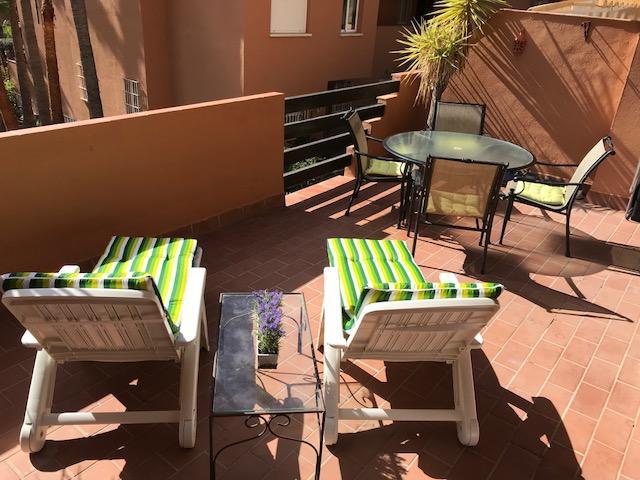2236-Lovely Groundfloor With Pool View Casares Buitenkant foto