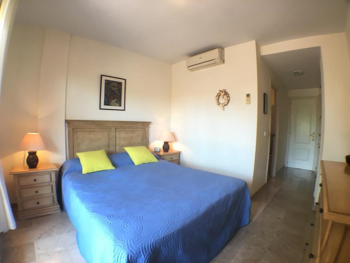 2236-Lovely Groundfloor With Pool View Casares Buitenkant foto