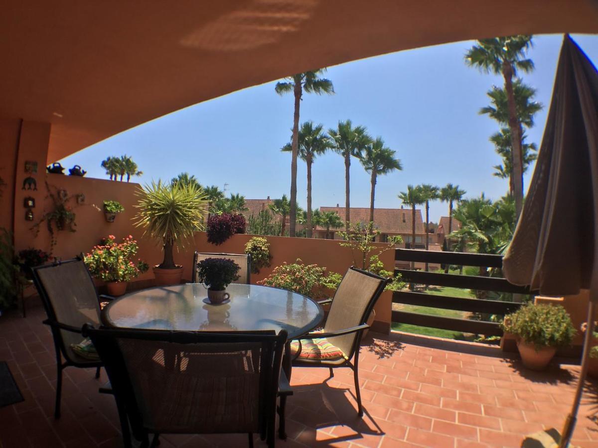 2236-Lovely Groundfloor With Pool View Casares Buitenkant foto